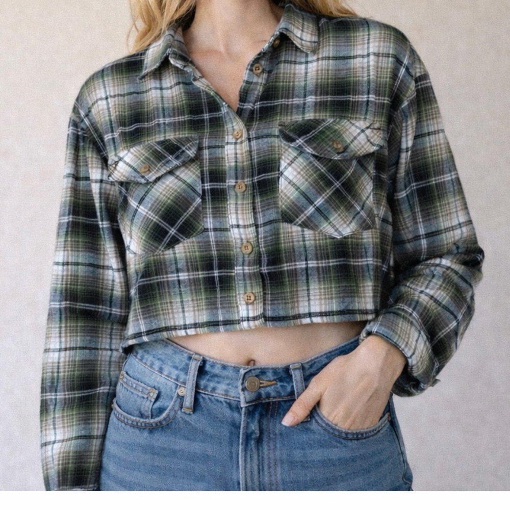 Love Notes Green Plaid Cropped Flannel Button Front Shirt Shacket NWT L